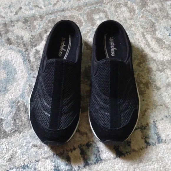 Easy Spirit Traveltime Slip-On Sneakers - Picture 3 of 9